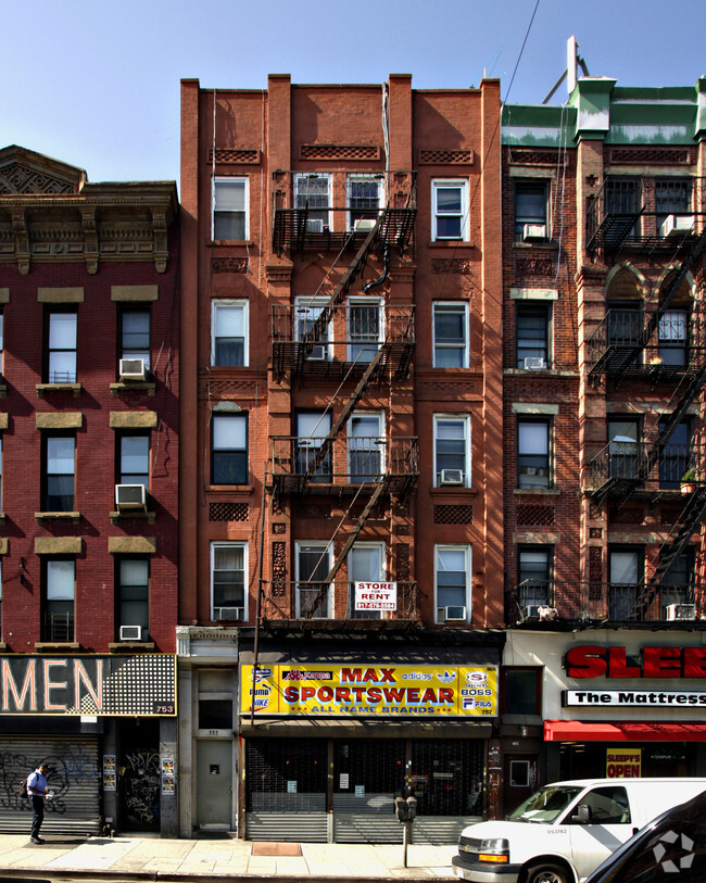 Primary Photo - greenpoint brooklyn