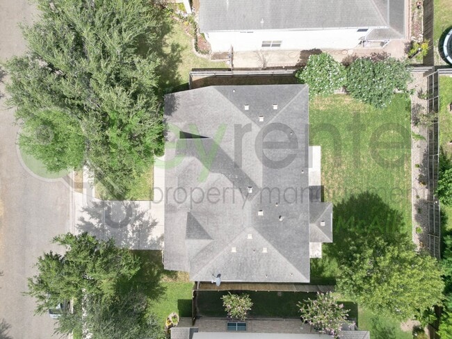 Building Photo - Beatutiful 5Bed/3Bath in Mcallen TX Now Av...