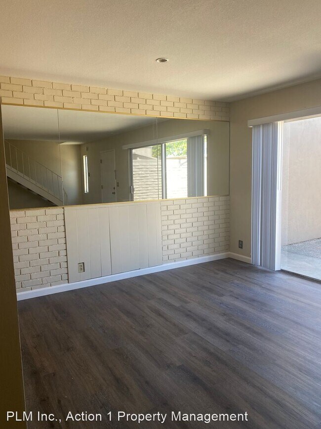 Building Photo - 2 br, 1.5 bath House - 3956 Lake TahoeTerrace