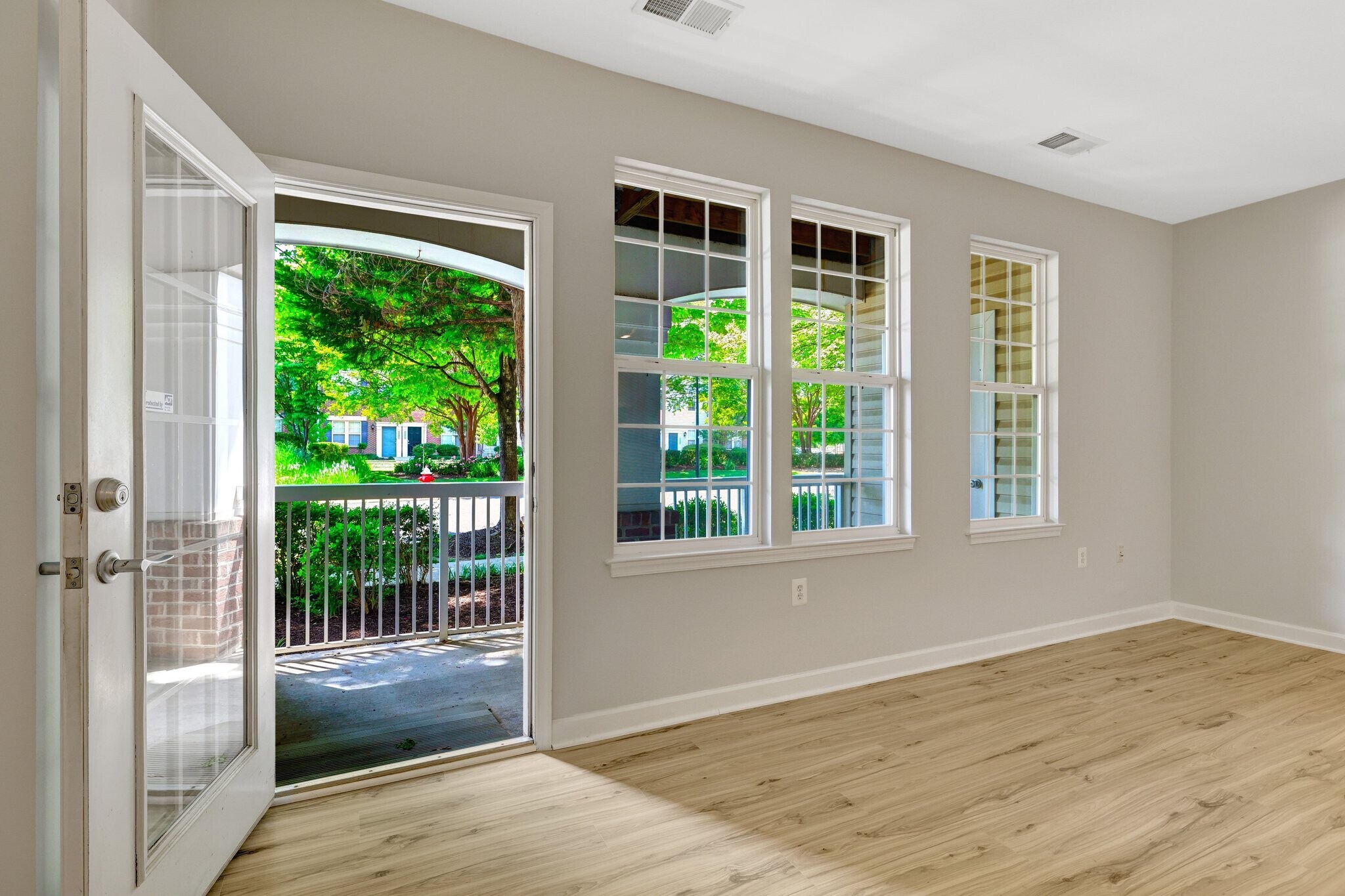 Building Photo - 42421 Rockrose Sq
