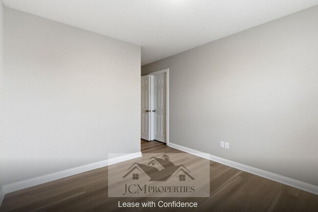 Building Photo - 113 Lambert Fld