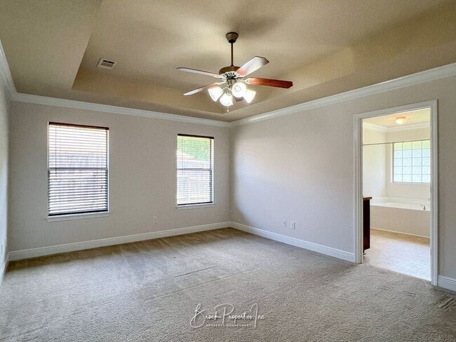 Building Photo - 2080 Stennis Dr