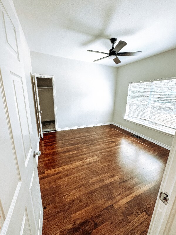 Building Photo - 309 N Dubellette St