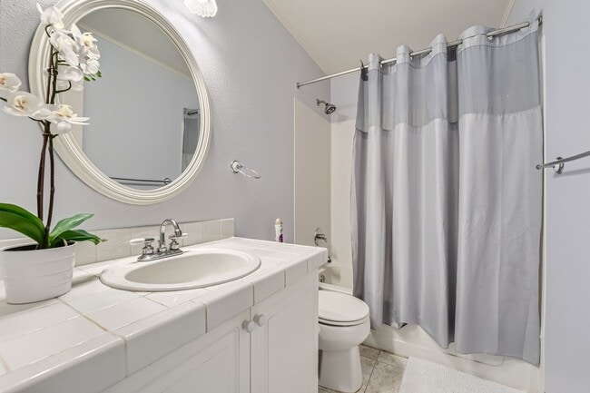 Building Photo - Ideally Located 3 Bed 3.5 Bath w/ Attached...