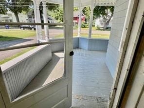 Building Photo - 398 Main St