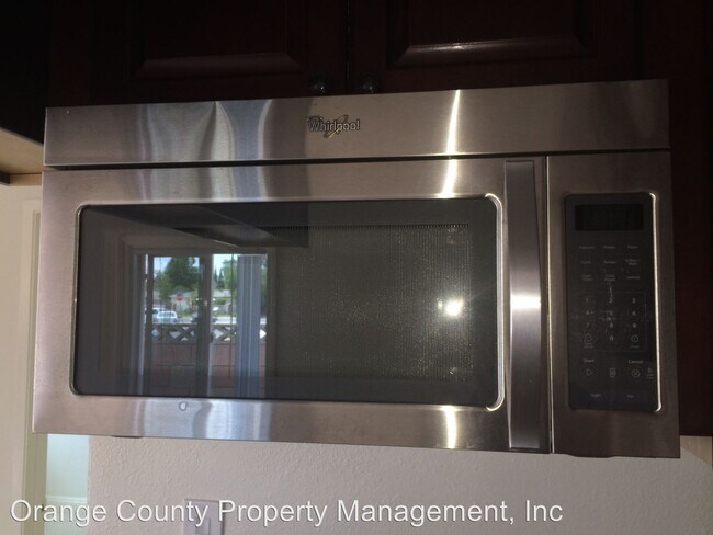 Building Photo - 714-718 W 20th St