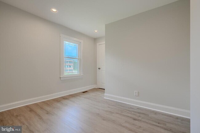 Building Photo - 5019 St Georges Ave.