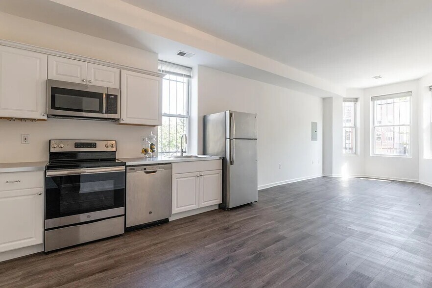 Building Photo - 2914 13th St NW