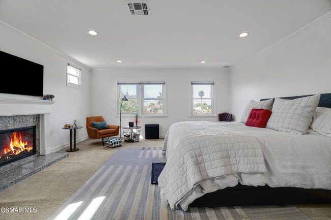 Building Photo - 3783 Stewart Ave