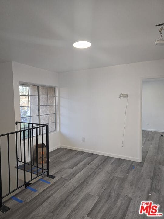 Building Photo - 10123 Hanna Ave