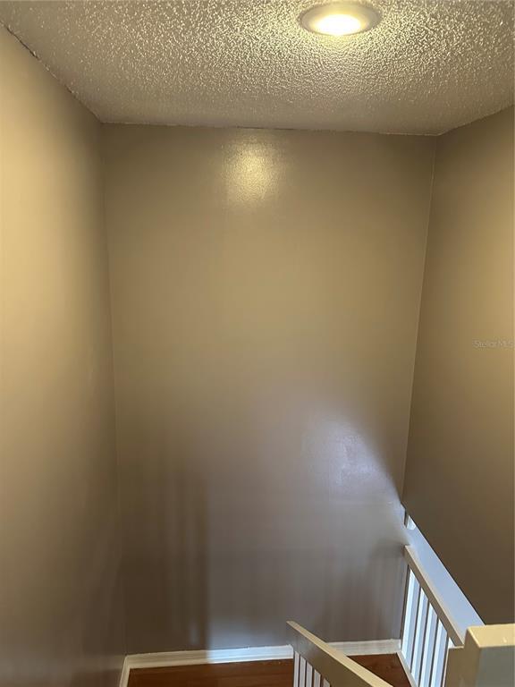 Building Photo - 5252 Brook Ct