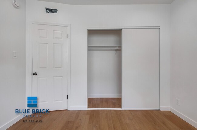Building Photo - 5320 Corteen-18