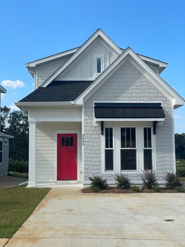 Primary Photo - 3645 Meadow Hill Rd
