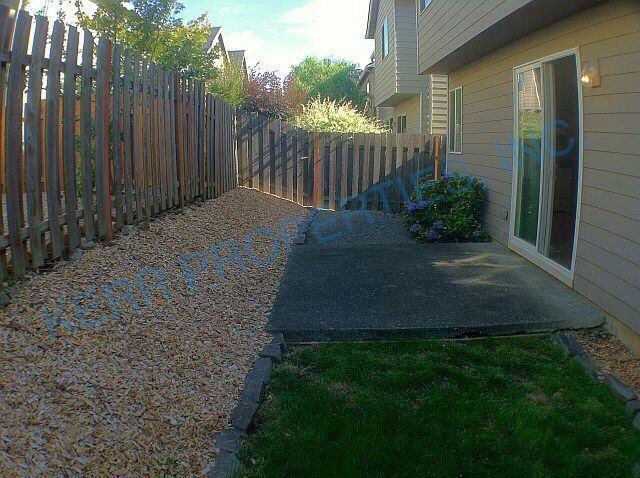 Building Photo - 4 Bd / 2.5 Bth - Central A/C - Attached Ga...