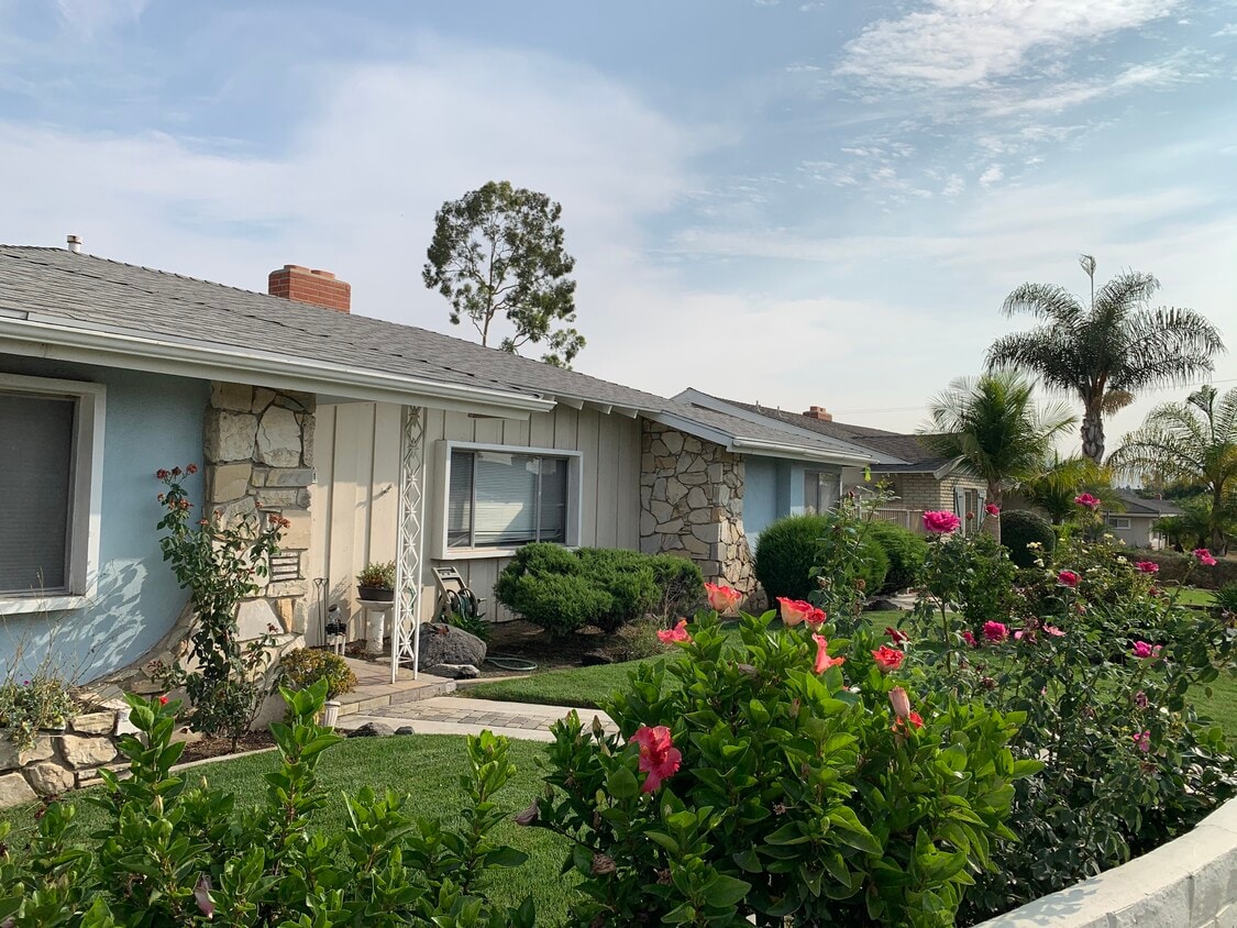 Building Photo - 17331 Roseleaf Ave