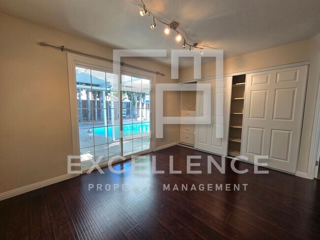 Building Photo - 4/2 House With Private Pool & Hot Tub, AC,...