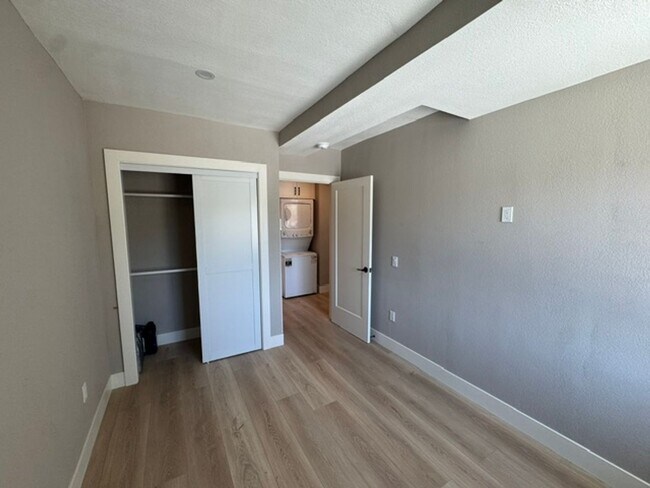 Building Photo - 25385 Avenida Ramada
