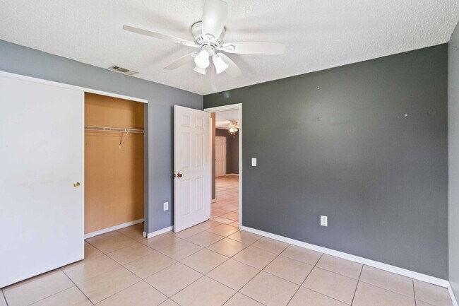 Building Photo - "Charming 2-Bedroom Duplex in Port Charlot...