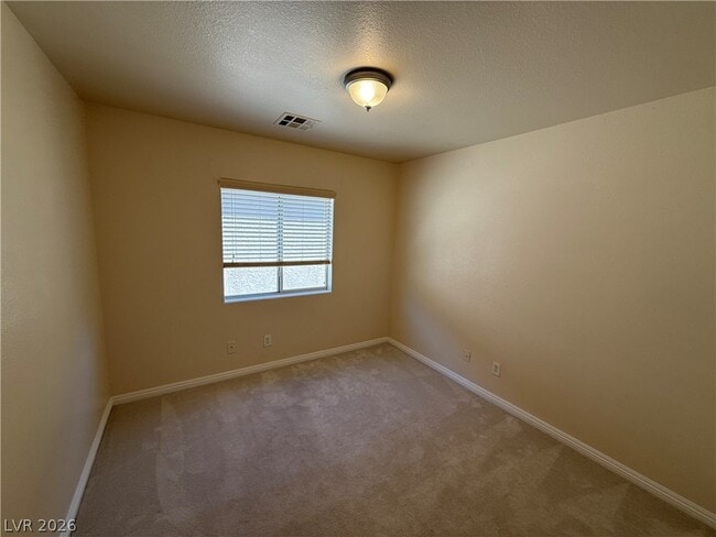 Building Photo - 5073 Tunnel Falls Dr