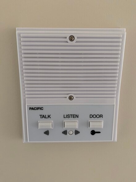 Building Photo - 8729 W 73rd Pl