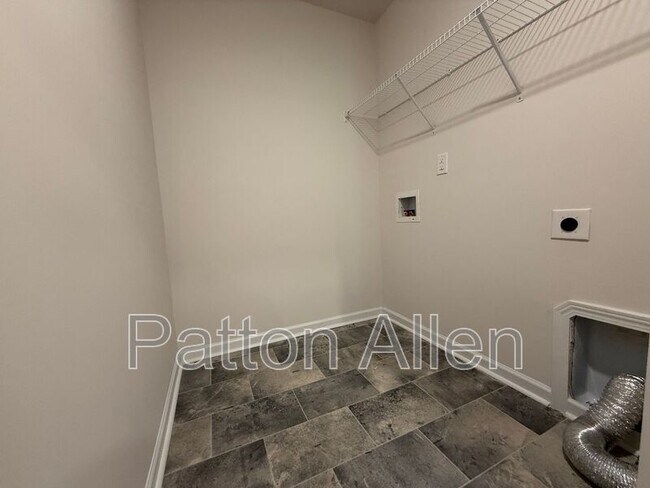 Building Photo - 138 Marathon Ln