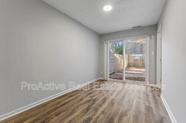 Building Photo - 5809 Layton St