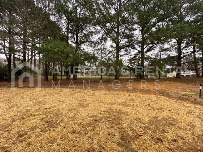 Building Photo - Home for Rent in Cullman! View with 48 Hou...