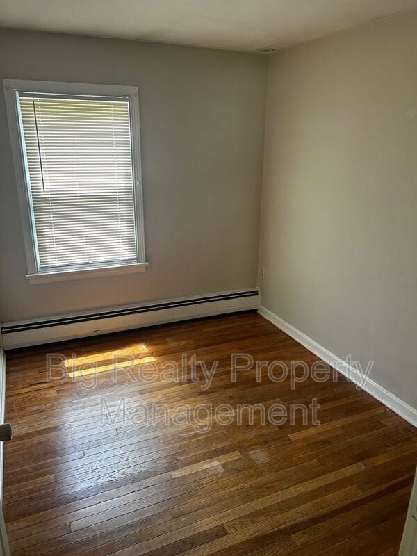 Building Photo - 38 Aldian Rd