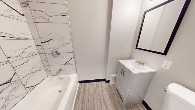 Building Photo - Brooklyn Centre Area - 3 Bedroom - Single ...