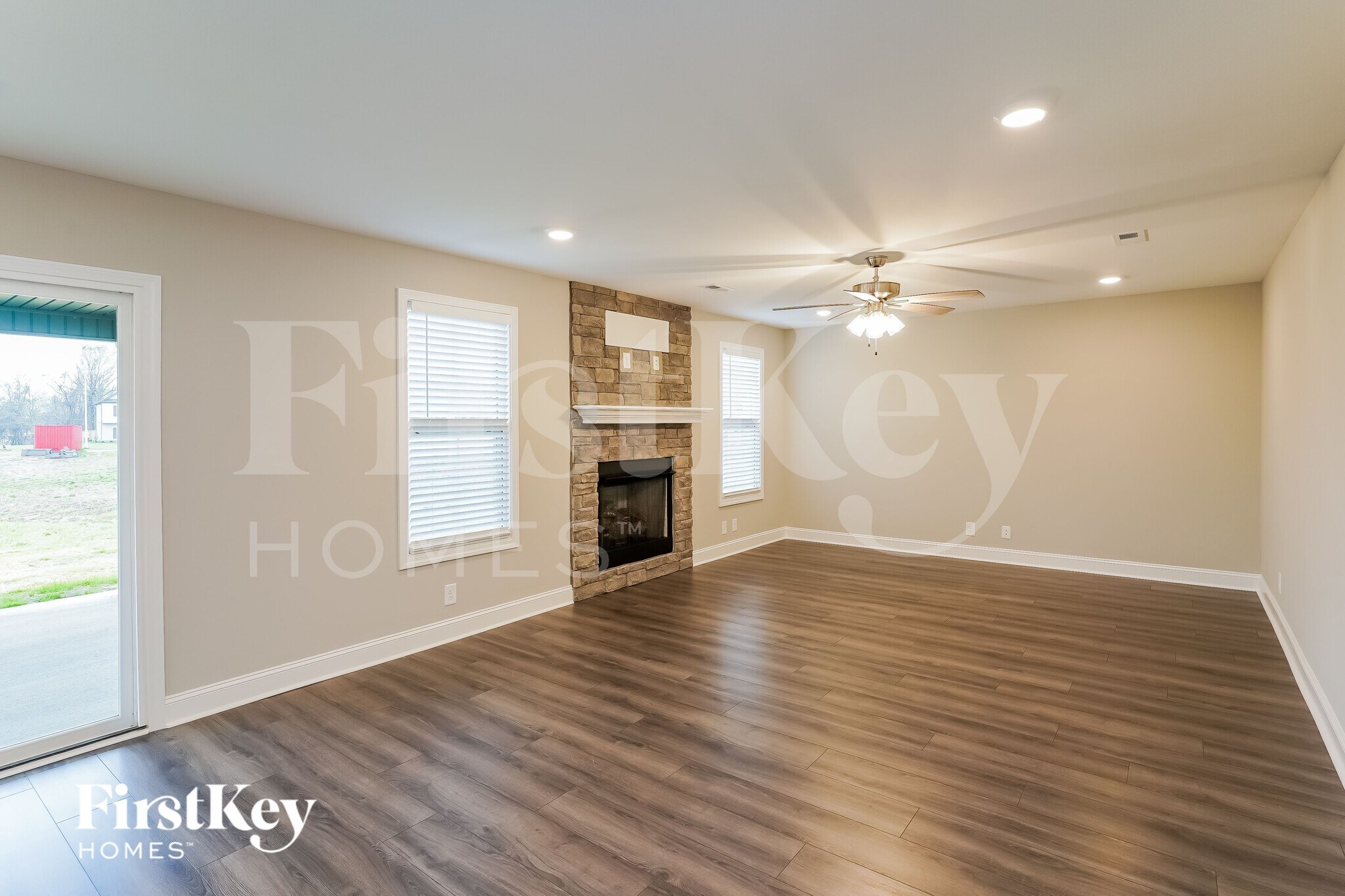 Building Photo - 631 Alvin Rd