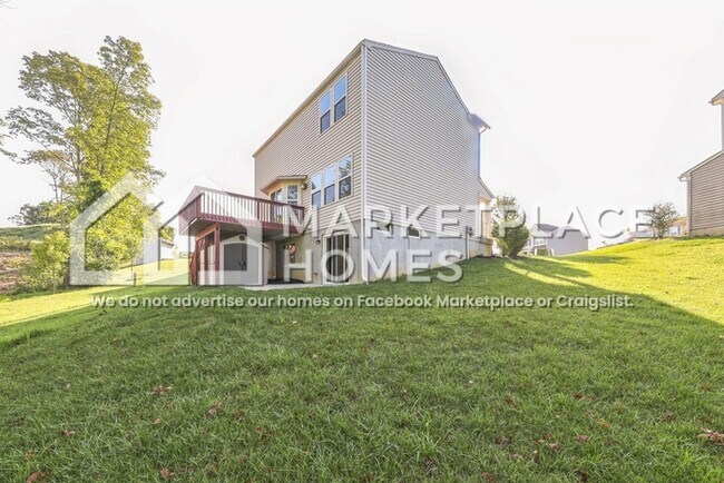 Building Photo - 10056 Meadowvista Ct