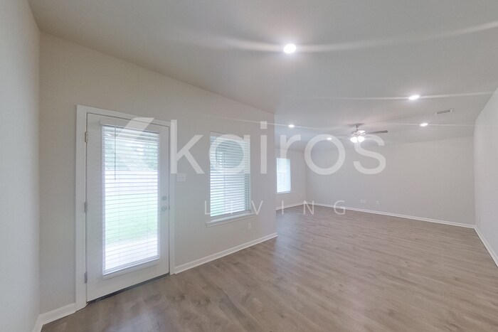 Building Photo - 116 Yardley Ct