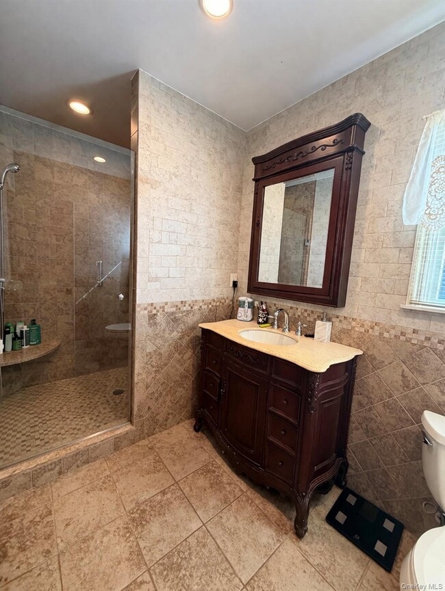 Building Photo - 56 Beverly Rd