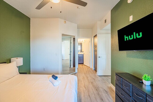 Building Photo - 2150 S 55th St