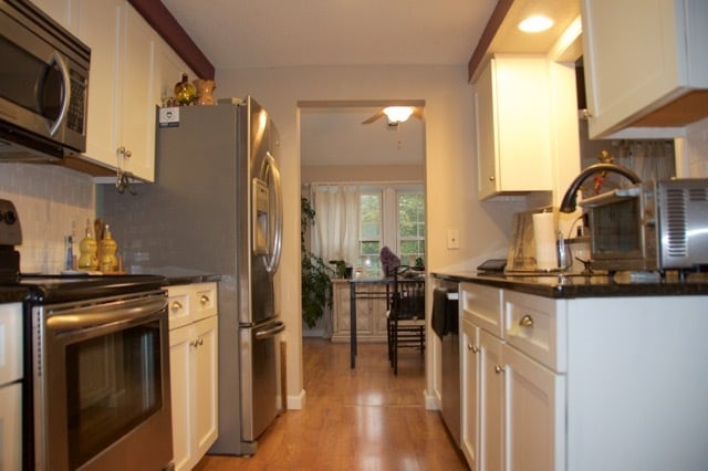 Kitchen - 51 Stacey Cir