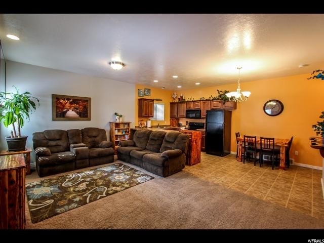 Building Photo - 664 S 410 E