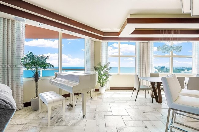 Building Photo - 2110 N Ocean Blvd