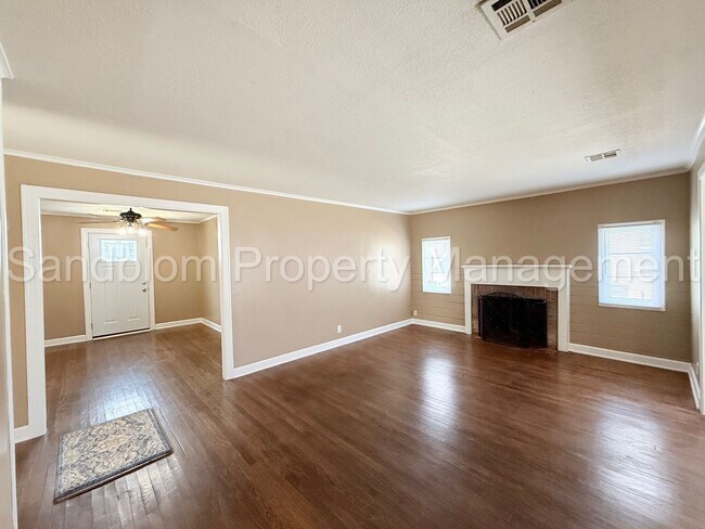 Building Photo - For Lease | Brookside | Available Now!