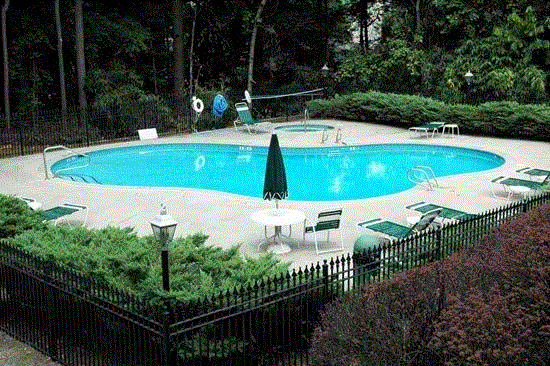 Building Photo - 1108 Highland Bluff Dr SE