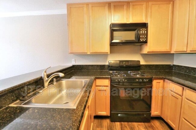 Building Photo - 11150 Trinity River Dr