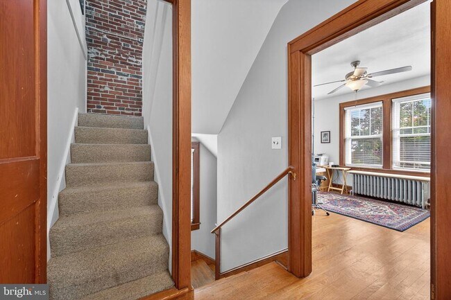 Building Photo - 420 W Cork St