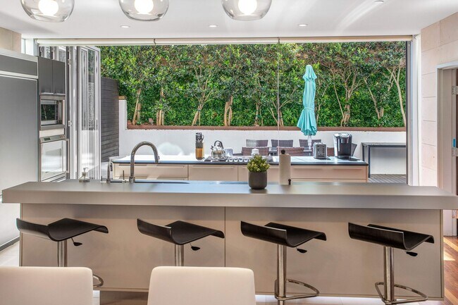 Building Photo - Experience La Jolla Living: Contemporary 3...