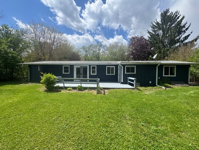 Building Photo - 6835 Paddock Ln
