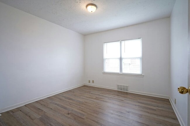 Building Photo - 5159 E 16th St
