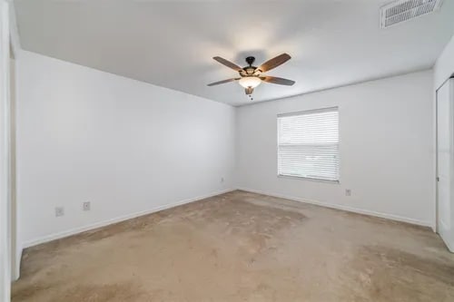 Building Photo - Beautiful 2 Bedroom 2.5 Bath Townhome loca...