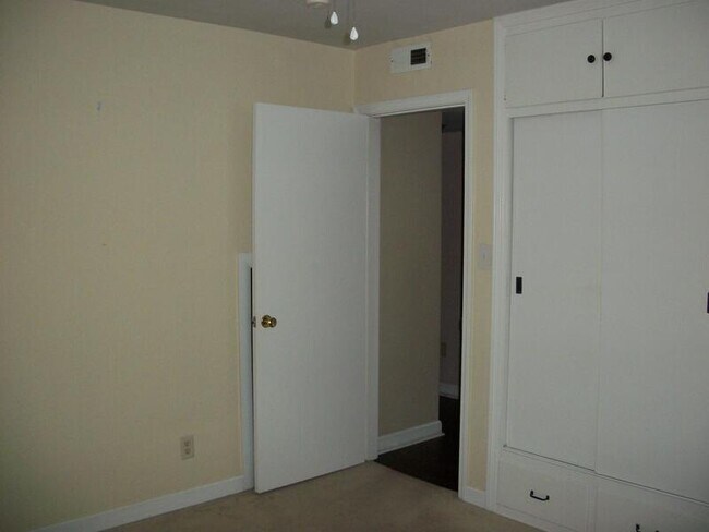 Building Photo - 1558 ANDERSON