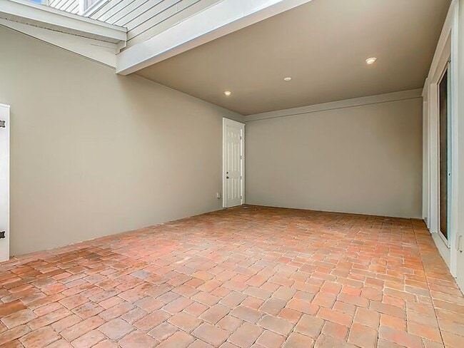 Building Photo - New Luxury Townhome in Celebration with All porcelain tiled floors. Island Village new construction