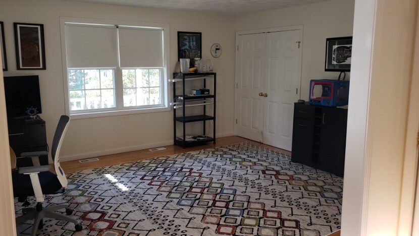 Building Photo - 10 Keneson St