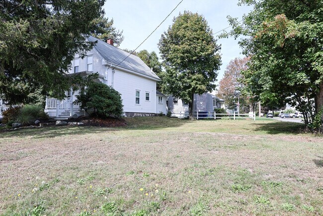 Building Photo - 50 Front St