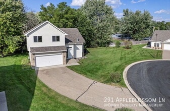 Building Photo - 291 Appleblossom Ln